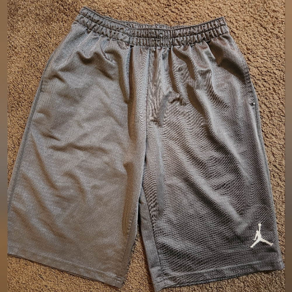 Boys Jordan Basketball Shorts Large Youth